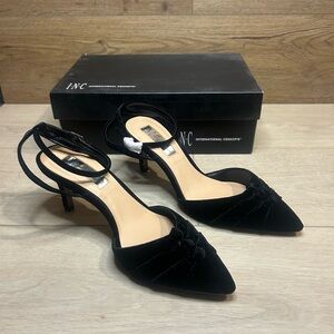 INC Black Velvet Leala Pumps 7M